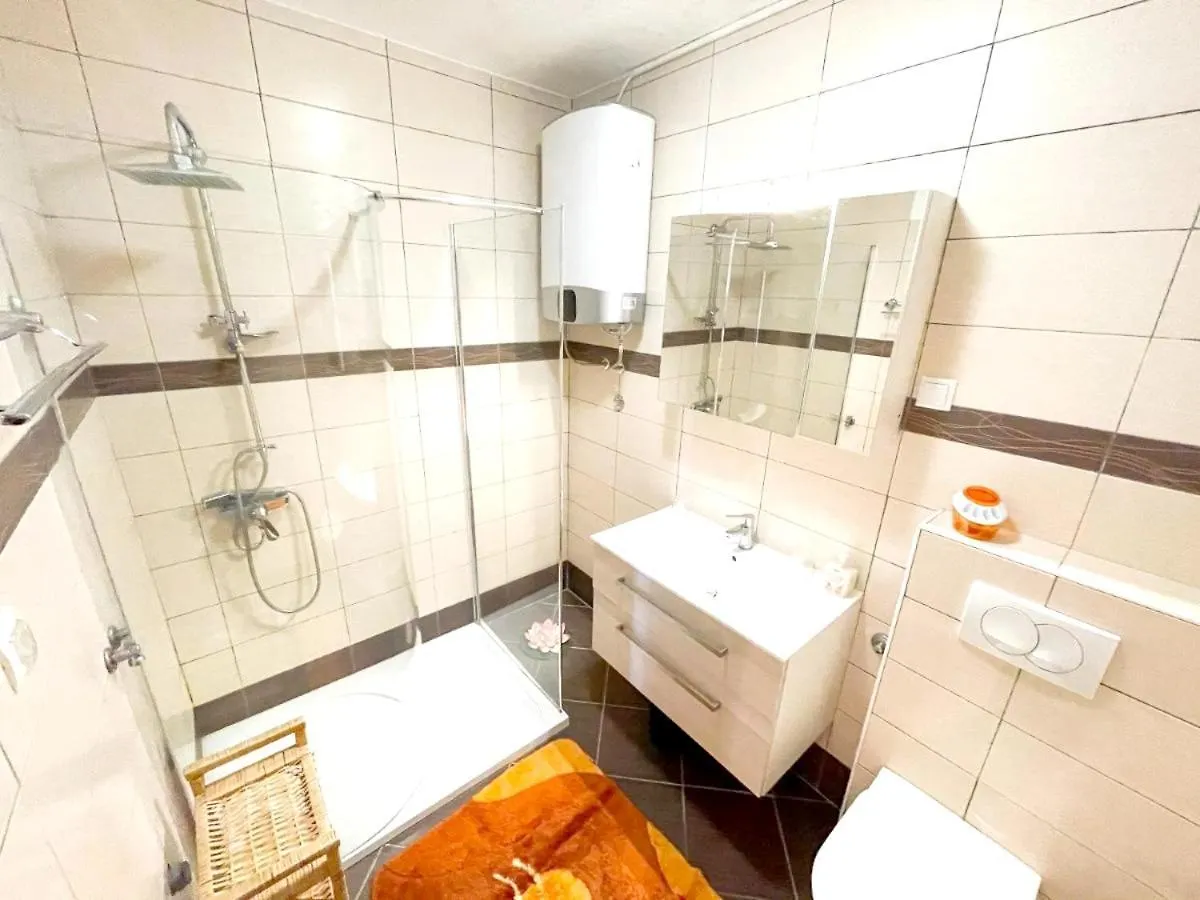 2 Bedrooms Apartment With Sea View Furnished Terrace And Wifi At Ядраново