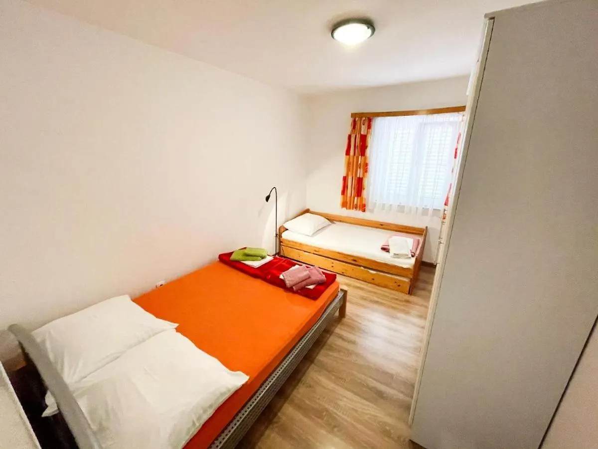 2 Bedrooms Apartment With Sea View Furnished Terrace And Wifi At Jadranovo